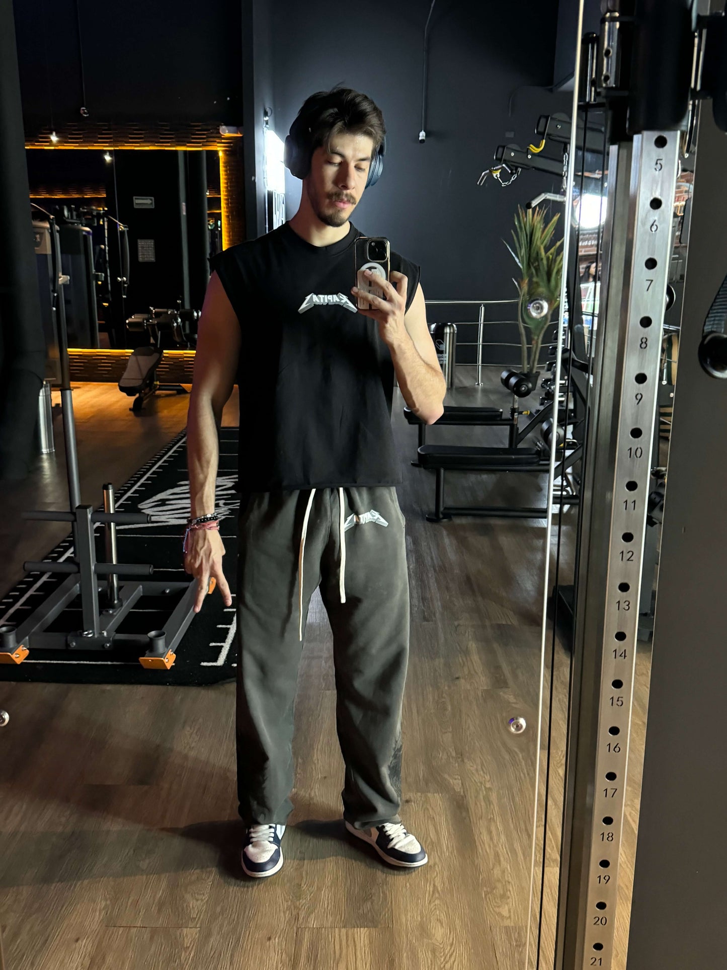 DEATHSKULL "HEAVYWEIGHT BAGGY" DARK WASH JOGGERS